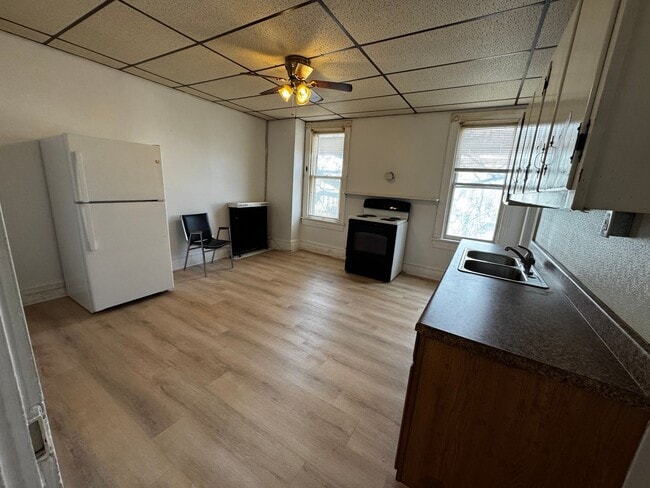 Photo - 05th St S 302-304 Unidad Locust St 438