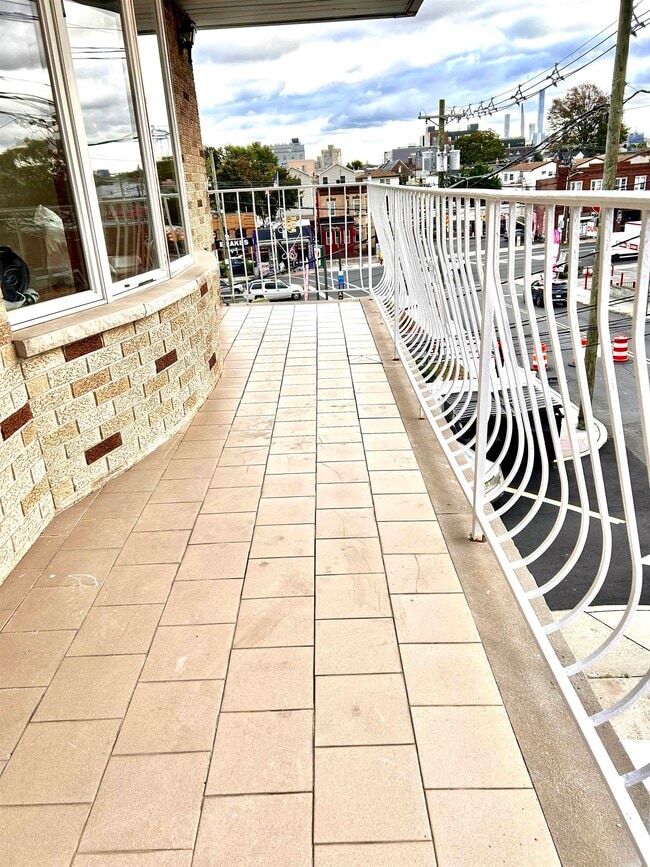 Photo - 1150 70th St