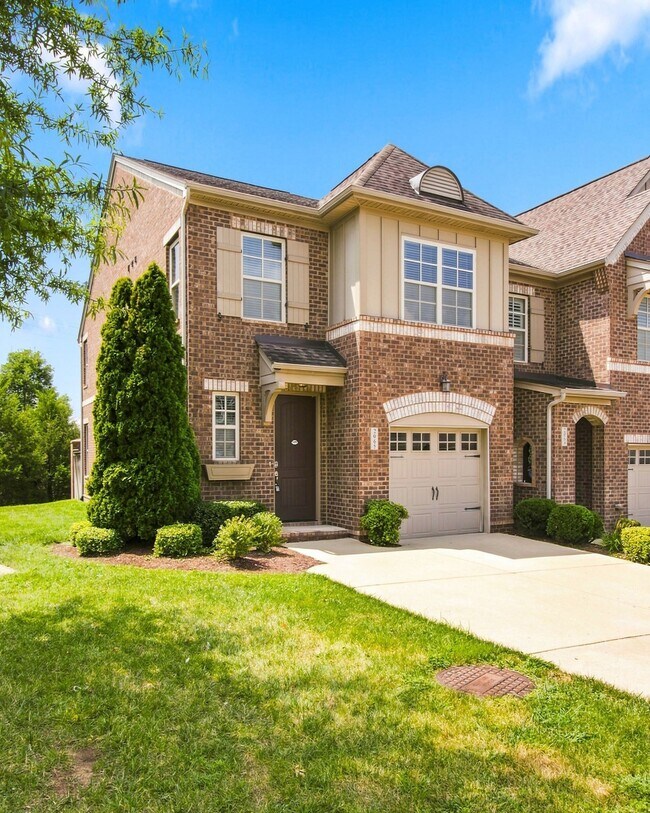 Photo - 2065 Newark Ln