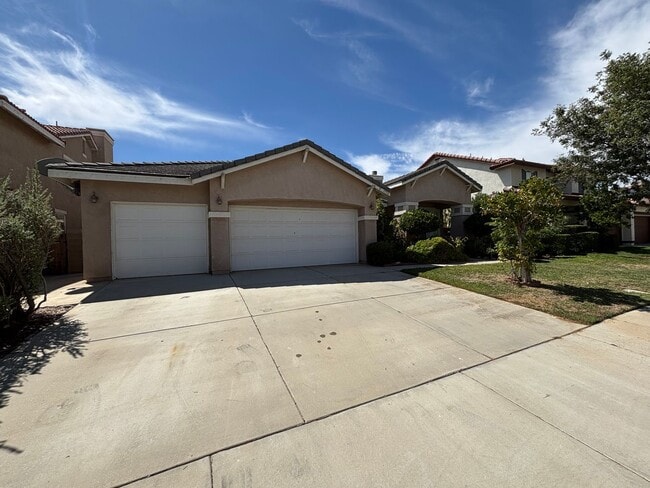 3716 Vitrina Ln