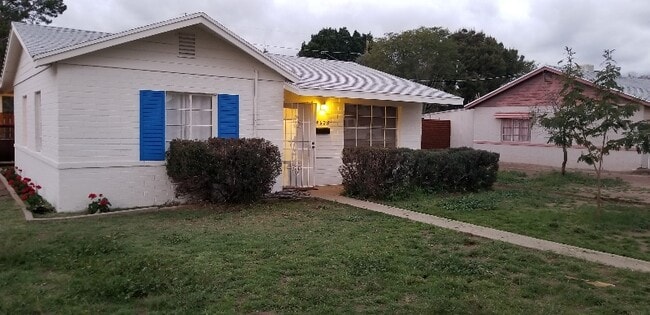 Building Photo - 4602 N 11th St