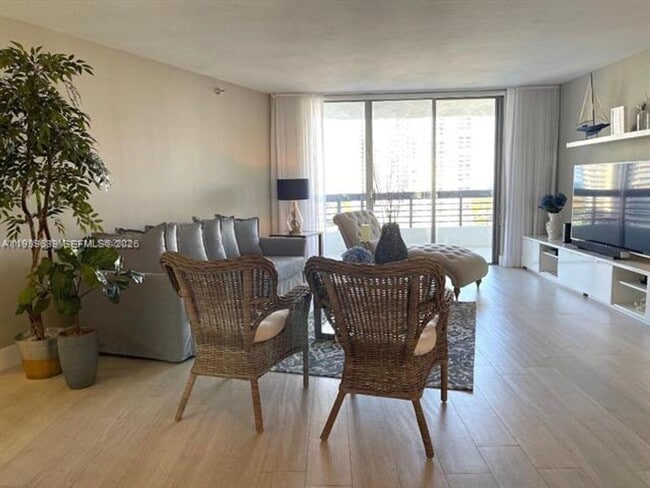 Photo - 3500 Mystic Pointe Dr Unit 3500 Mystic Pointe Dr  1507