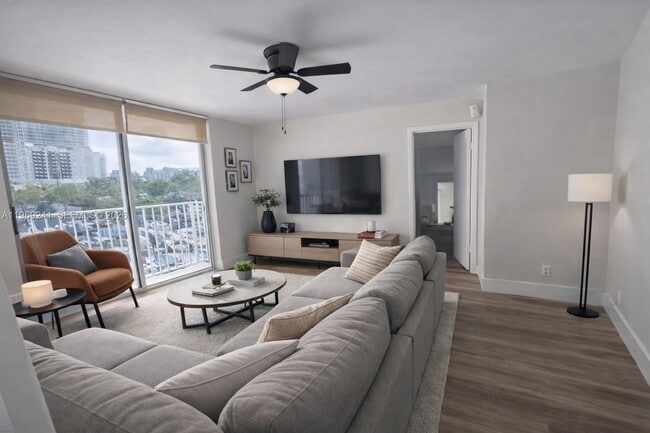 Photo - 1720 NW N River Dr Unit 408