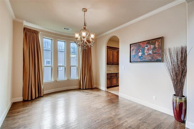 4216 Myrtle Beach Dr