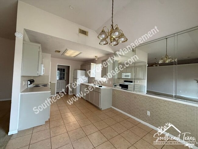 Photo - 7890 Jill Ln