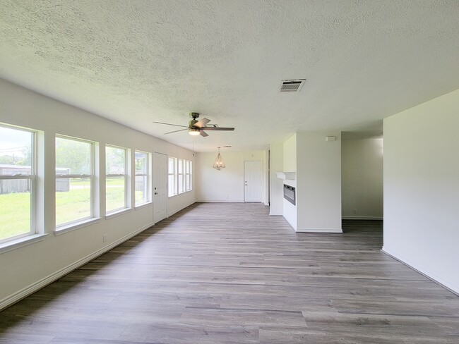 Photo - 3304 Lincoln St