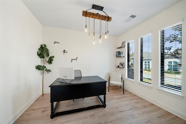 Photo - 8109 Mdw Vly Dr