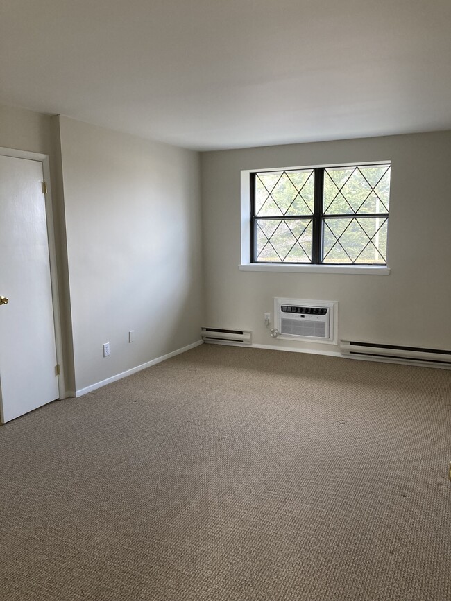 Manor Park V Apartments Senior 55+ West Babylon, NY