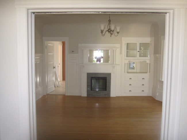 Building Photo - 5826 Occidental St Unit 5826A Rental
