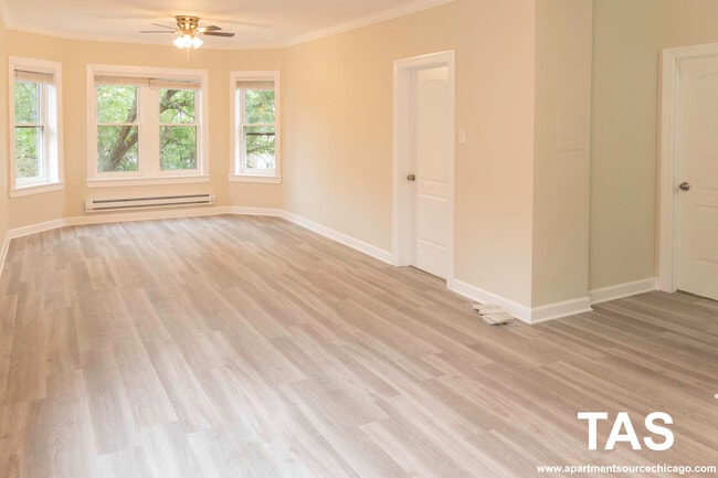 Photo - 648 W Roscoe St Unidad 2S