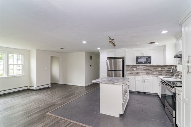 Photo - 22 Wethersfield Rd