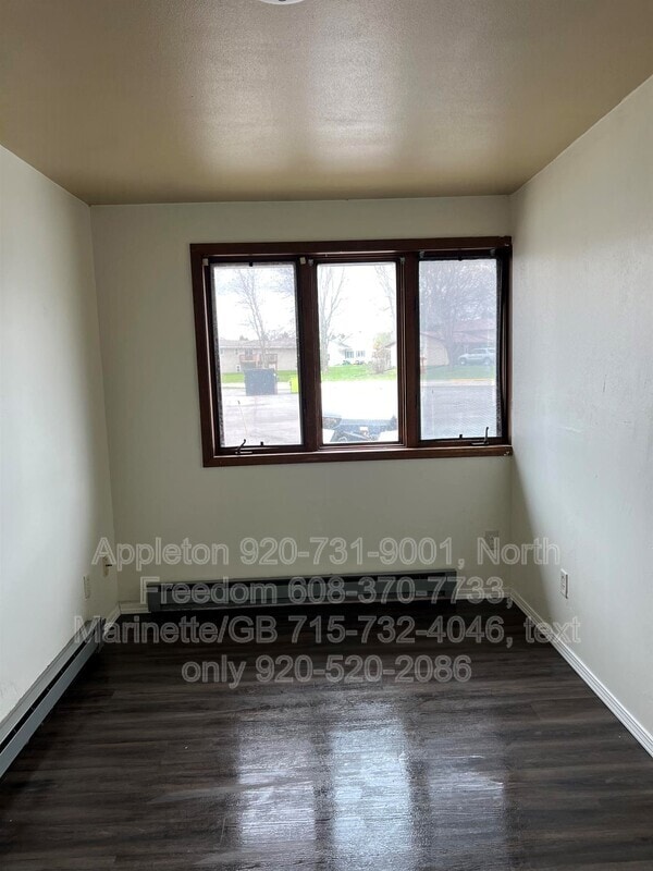 Photo - 476 Cedar St