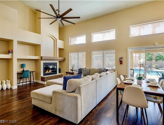 Photo - 7469 Thornsby Ct