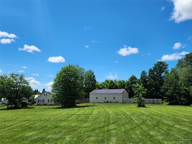 Photo - 2800 NY-49