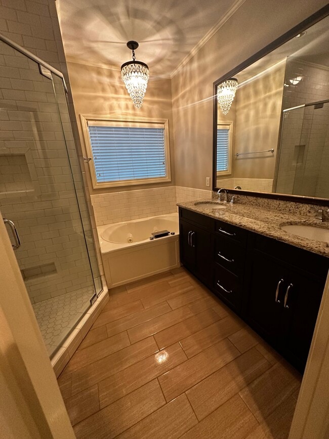 Photo - 1018 Harbor Bend Cir