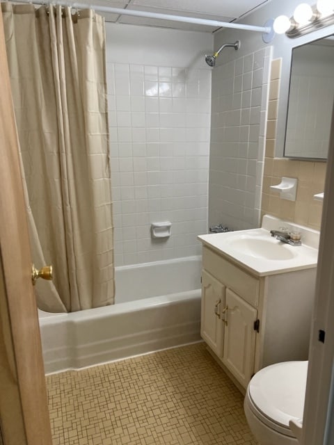 Moorestown Court Apartments