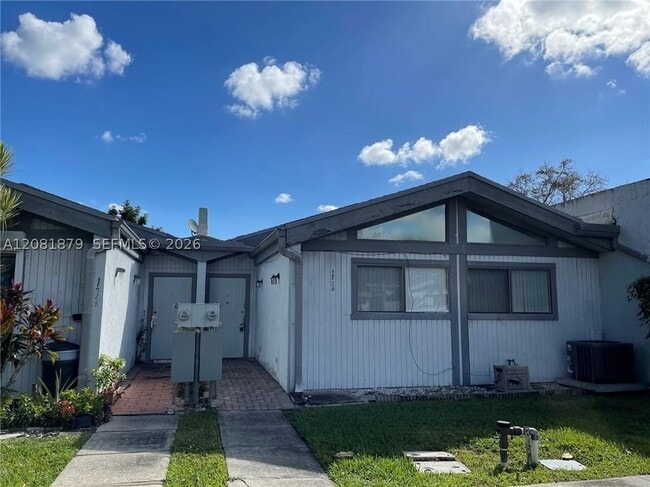 Photo - 1724 NW 73rd Ave