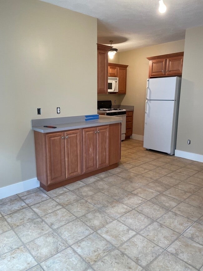 87 Pond St Unit 2