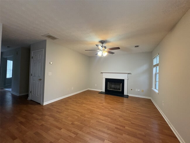 Photo - 1863 Skylar Leigh Dr