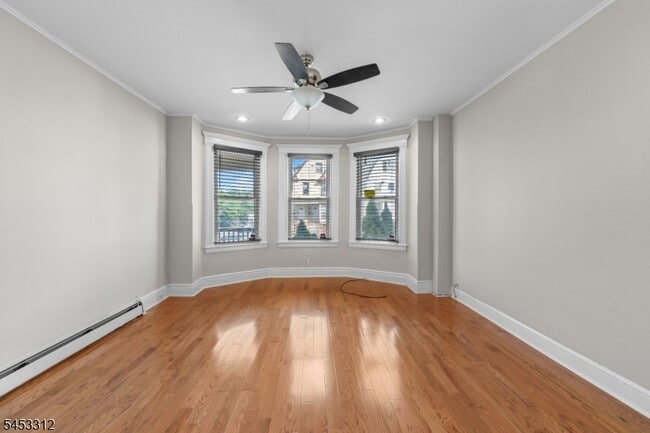 Photo - 185 N 18th St