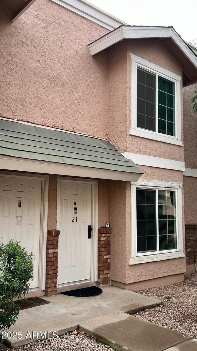 Photo - 1055 W 5th St Townhome