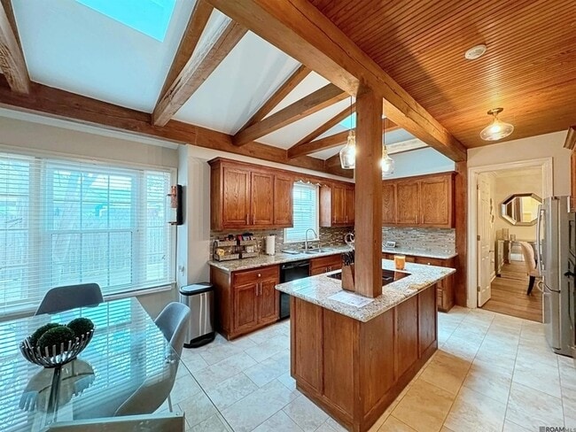 Photo - 11831 Thornberry Ln