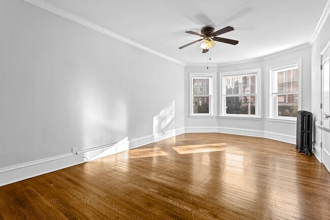 Photo - 6110 N Winthrop Ave Unit 2E