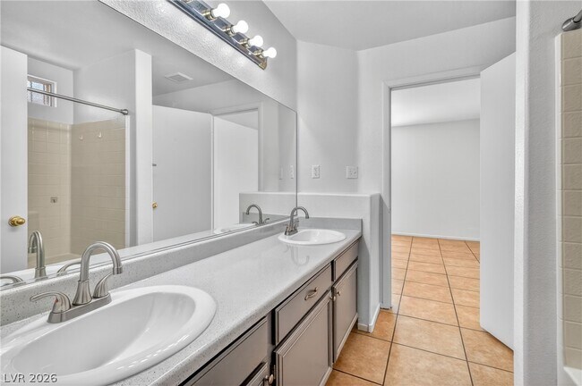 Photo - 5683 Halvern Ave