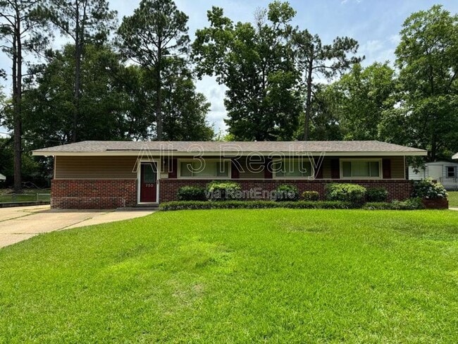 Building Photo - 750 Marquette Dr
