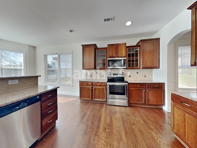 Photo - 8101 Willow Branch Dr