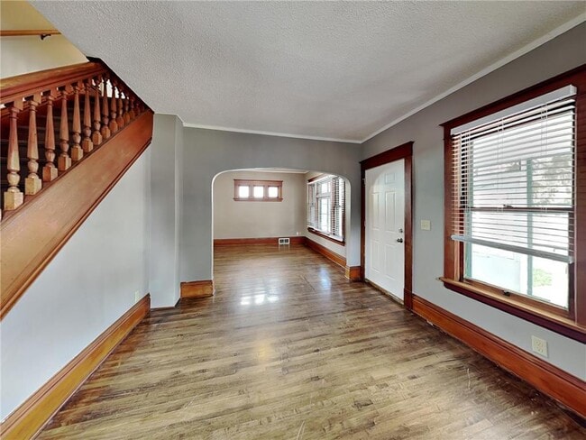 Photo - 1403 Barclay St