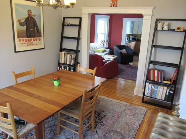 Photo - 28 Walker St Unit 2