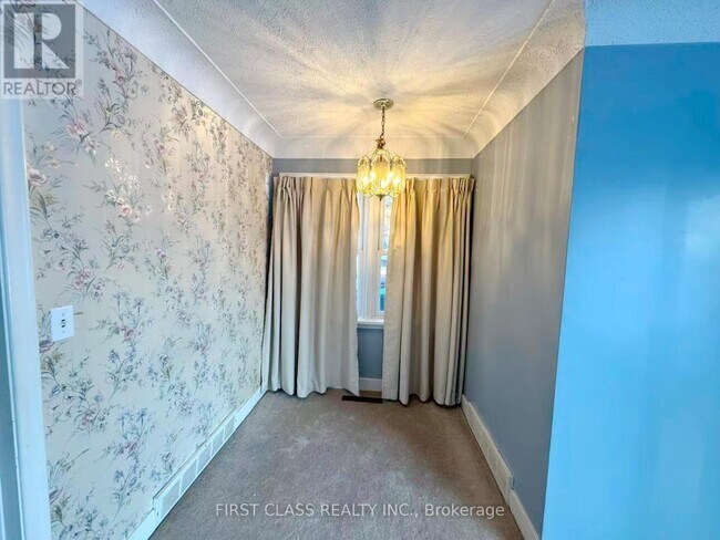 Photo - 6281 Burdette Dr