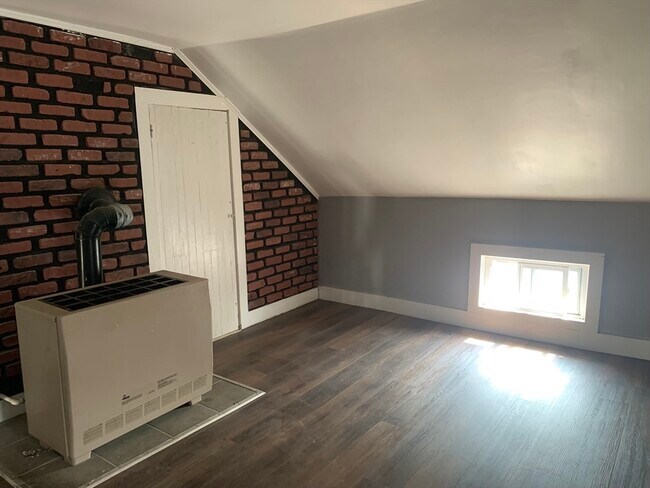 Photo - 861 Locust St Unidad 3