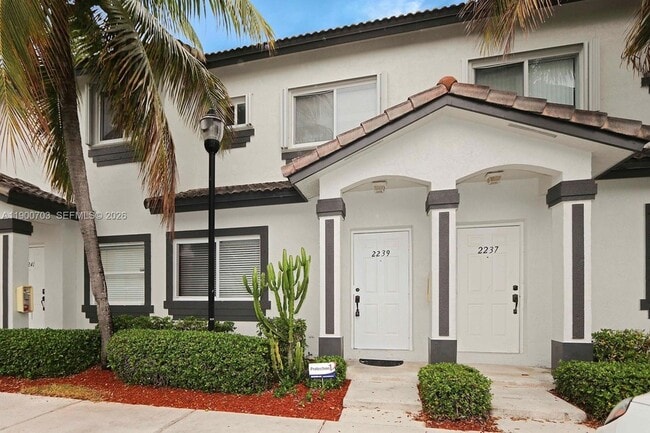 Building Photo - 2239 SE 25th Ave