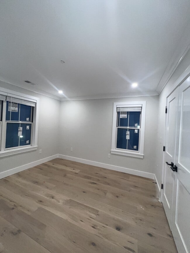 Photo - 9 Everett St