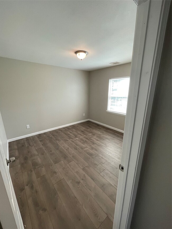 Photo - 3211 Retta St