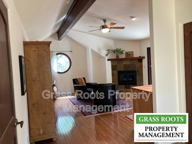 Photo - 22912 Montclaire Ct