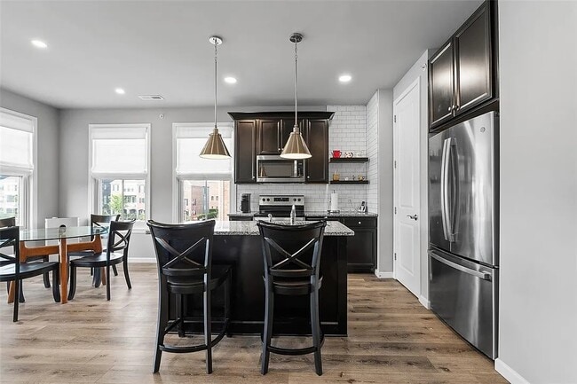 Photo - 303 Tillary Ln