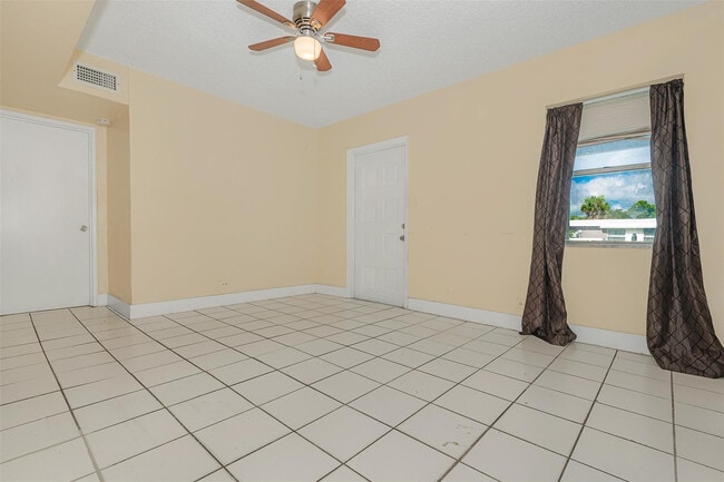 Photo - 416 NW 19th Ave