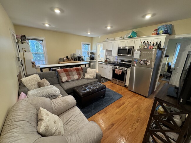 Building Photo - 30 Cambridge Ter Unit 2