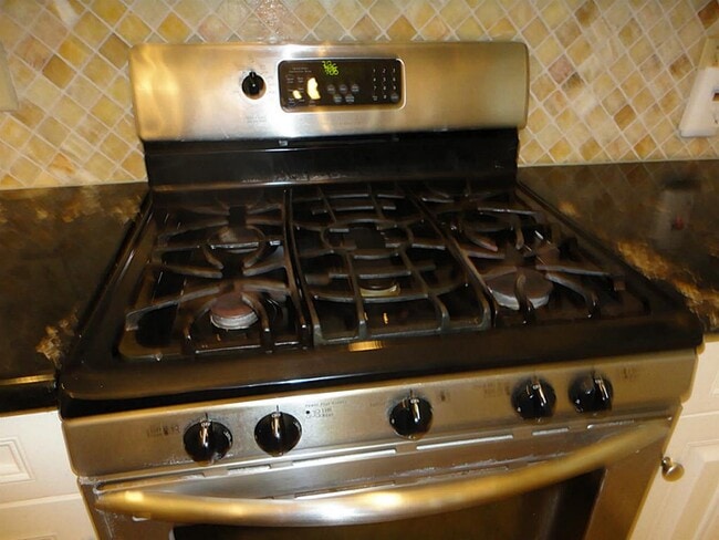 Photo - 231 Needleleaf Ln