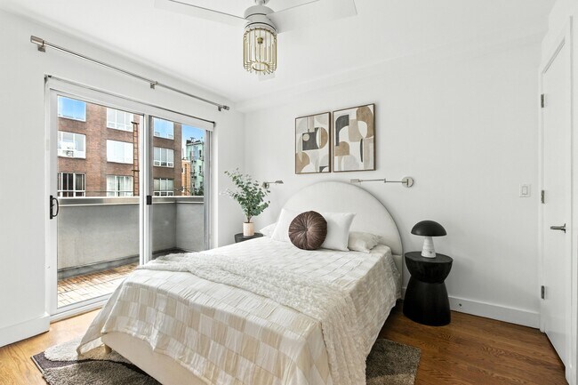 Photo - 152 Withers St