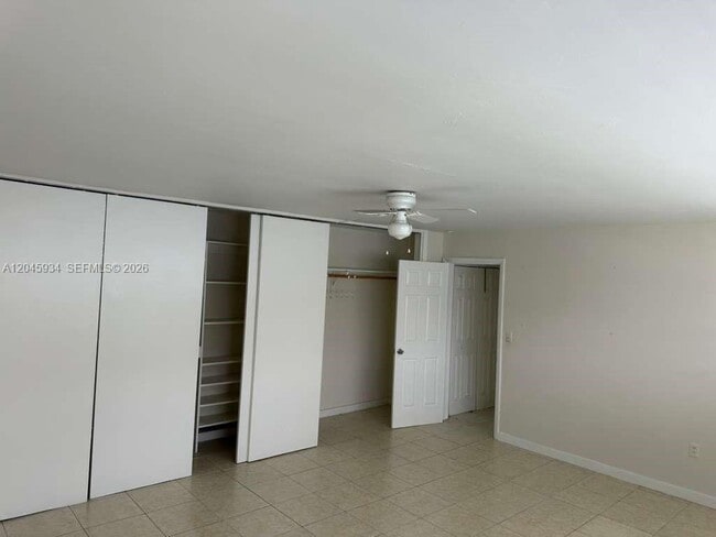 Photo - 11925 NE 19th Dr Unidad 8