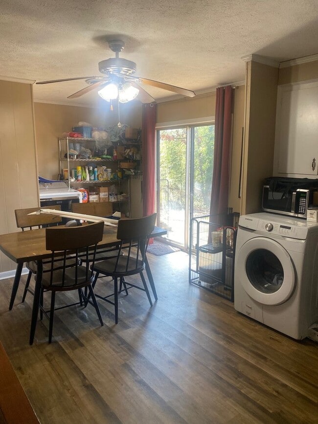 Photo - 2709 Persimmon Dr