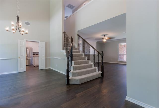 Photo - 530 Gifford Dr