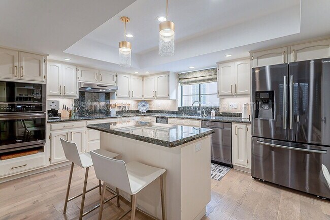 8602 E Vista Del Lago