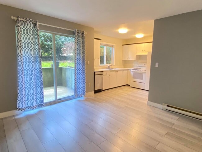Photo - 1050 Braidwood Rd
