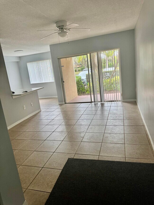 1670 N 42ND Cir Unit 105