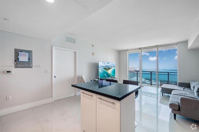 Building Photo - 951 Brickell Ave Unit 2708 Rental